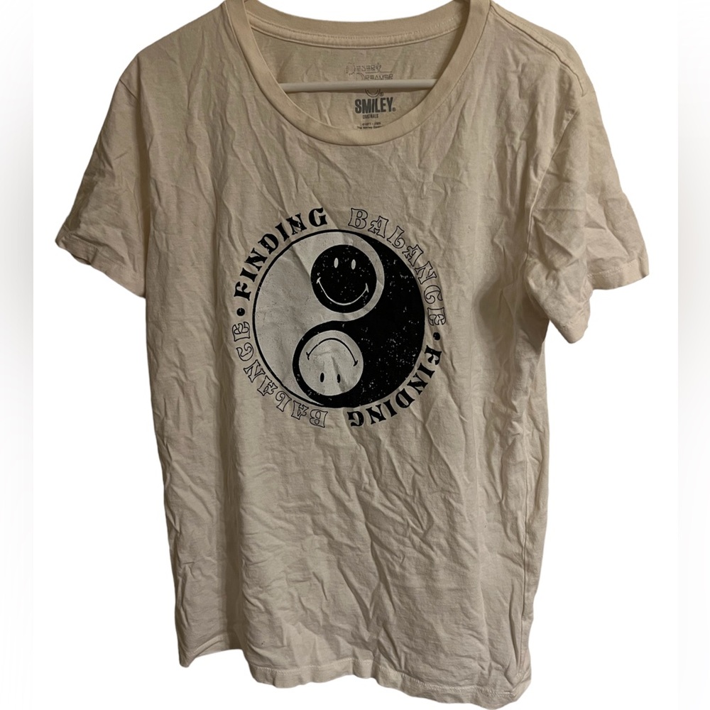 casual yin yang graphic t shirt